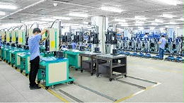 靈科塑料激光焊接機：從汽車精密件到醫療耗材，這些領域都在用