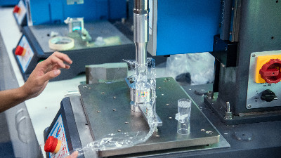 靈科超聲波：為什么耗材盤(pán)焊接首選超聲波技術(shù)？