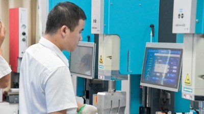 明惠超聲波焊接機換能器松動難題？靈科超聲波“四步法”精準解決！